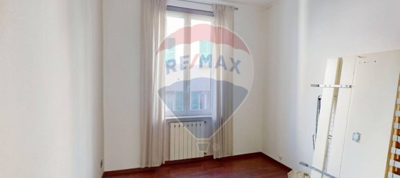 2 bedrooms Apartment in Genoa, Italy No. 53108 53