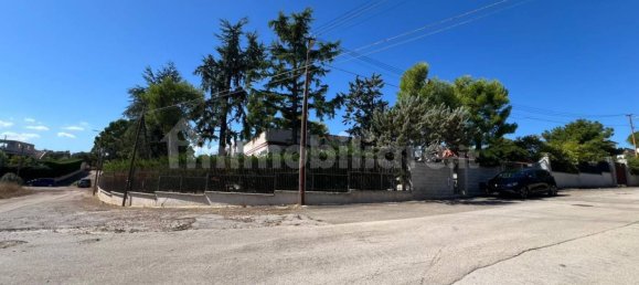 Вилла с 3 спальнями в Трани, Италия № 346968 32