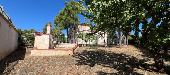 Вилла с 3 спальнями в Трани, Италия № 346968 18