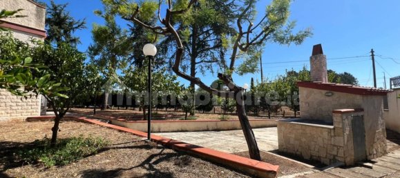 Вилла с 3 спальнями в Трани, Италия № 346968 19