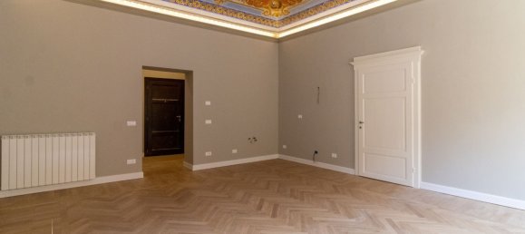 1 bedroom Apartment in Siena, Italy No. 323227 16