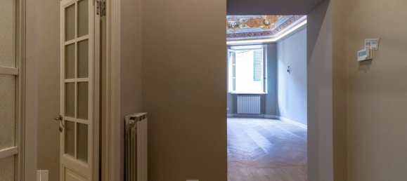 1 bedroom Apartment in Siena, Italy No. 323227 9