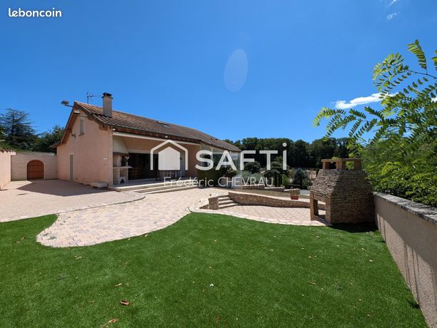 5 Schlafzimmer Haus in Charnay-les-Macon, France, Nr. 302973