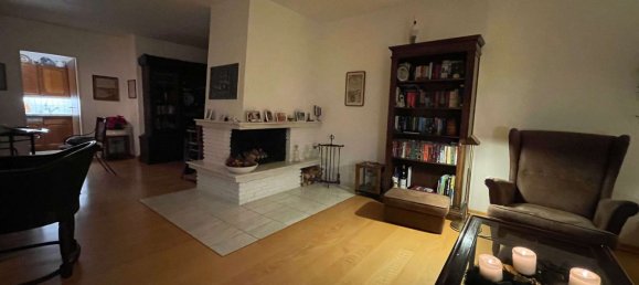 3 bedrooms Penthouse in Wandsbek, Germany No. 218070 2