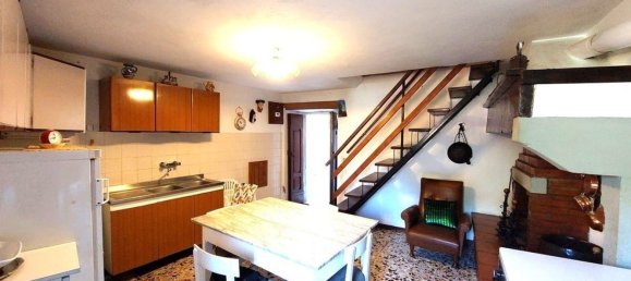 3 rooms House in Arezzo, Italy No. 208888 18