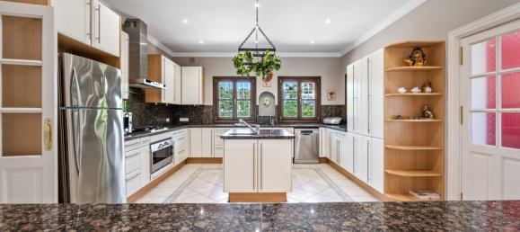 9 Schlafzimmer Villa in Estepona, Spain, Nr. 4625 11