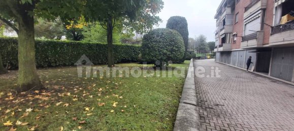 2 bedrooms Apartment in Turin, Italy No. 24379 44