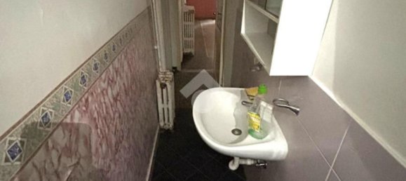 6 rooms Apartment in Genoa, Italy No. 38462 14