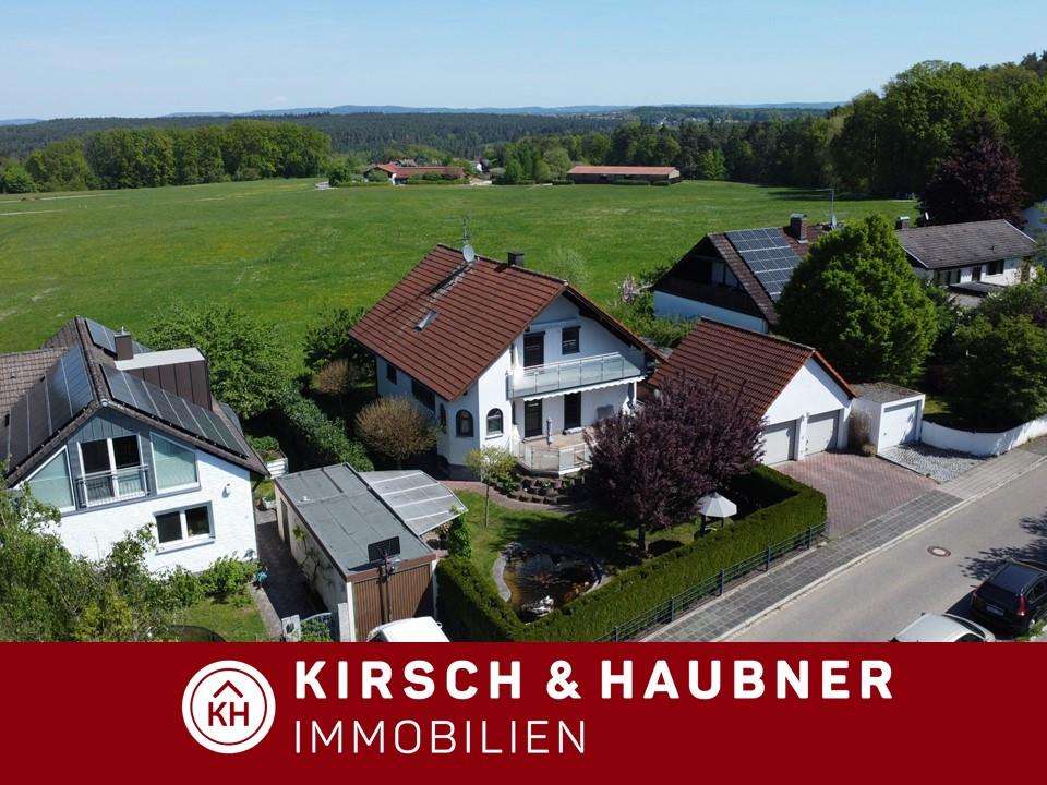 5 rooms Townhouse in Nurnberger Land, Germany No. 319832