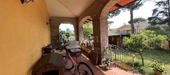 3 rooms Villa in Rome, Italy No. 197527 4