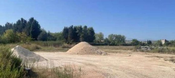 1020m² Warehouse in Treia, Italy No. 346226 2