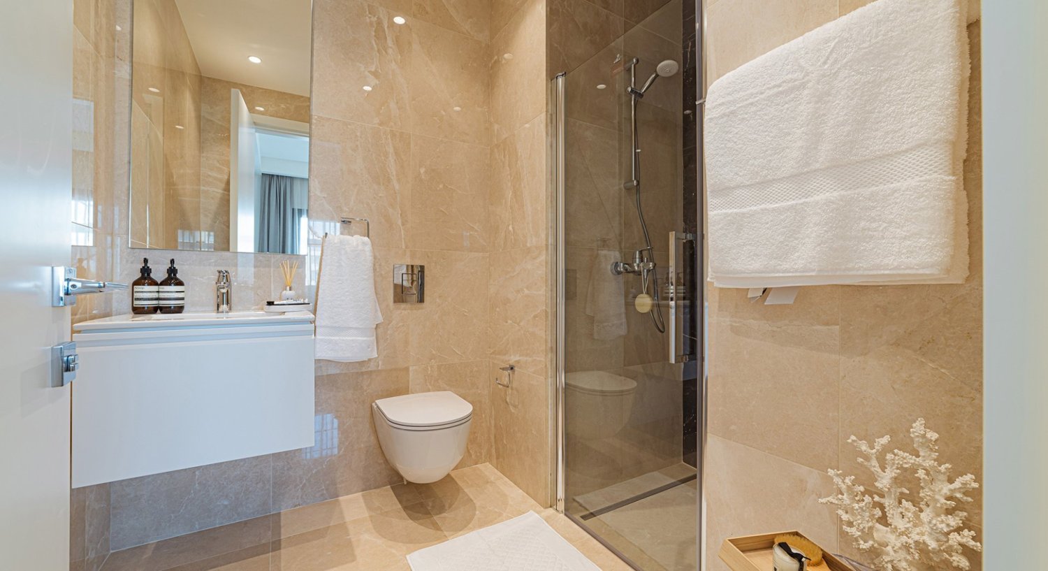 4 bedrooms Villa in Oroklini, Cyprus No. 3399