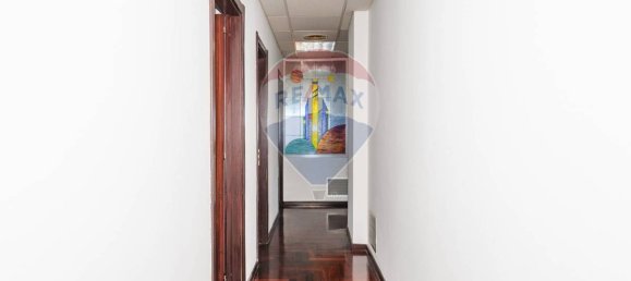 6 غرف نوم مكتب في Ragusa, Italy رقم 22910 36