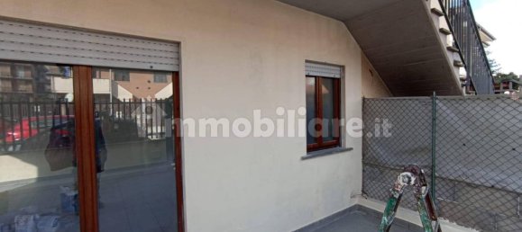 Квартира с 2 спальнями в Чампино, Италия № 121001 2