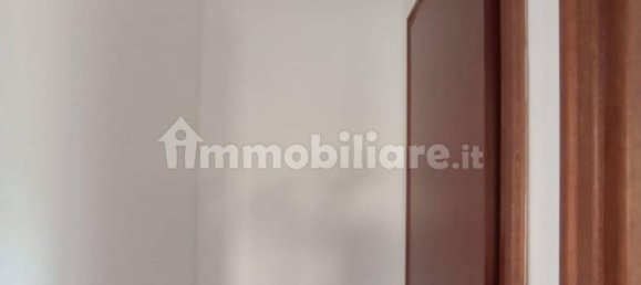 Квартира с 2 спальнями в Чампино, Италия № 121001 4