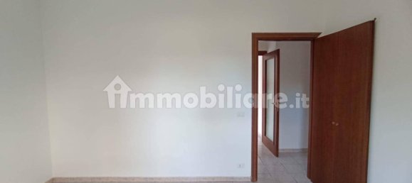 Квартира с 2 спальнями в Чампино, Италия № 121001 9