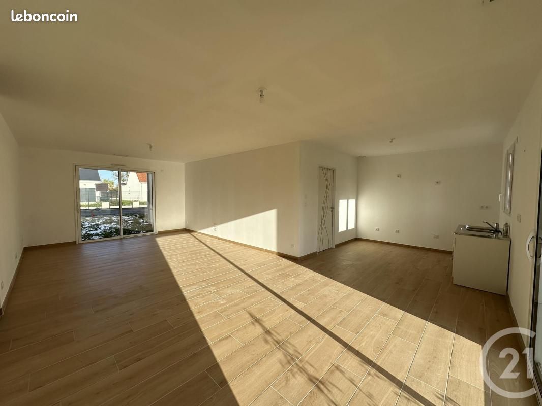 Casa T3 em Saint-Martin-d'Abbat, France N.º 75539