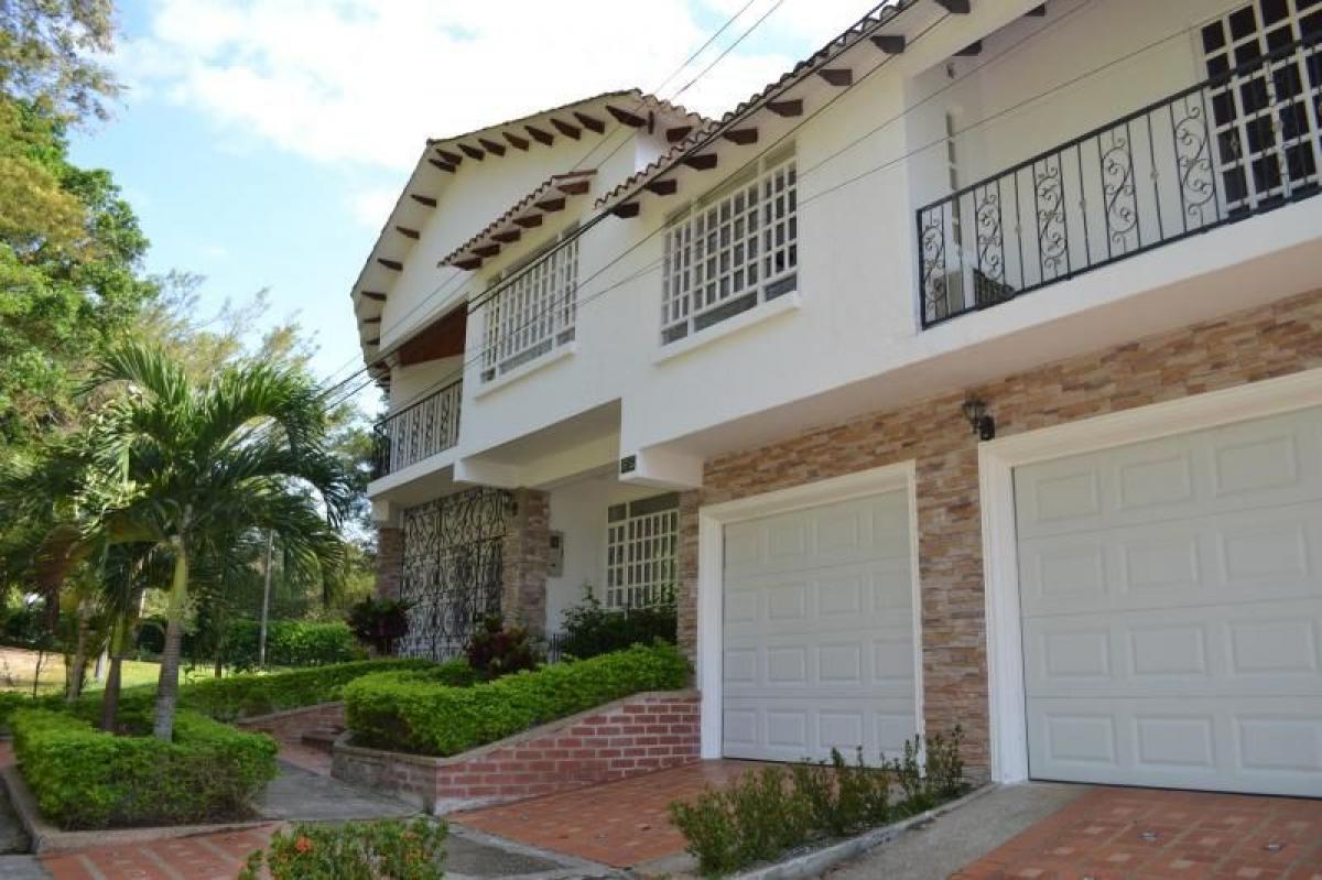 6 bedrooms House in Meta, Colombia No. 9066