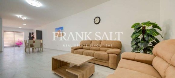 3 bedrooms Apartment in Zurrieq, Malta No. 11133 19