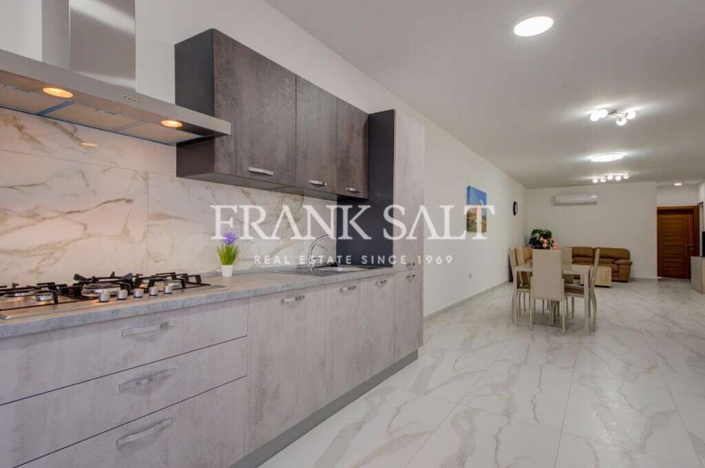 3 bedrooms Apartment in Zurrieq, Malta No. 11133