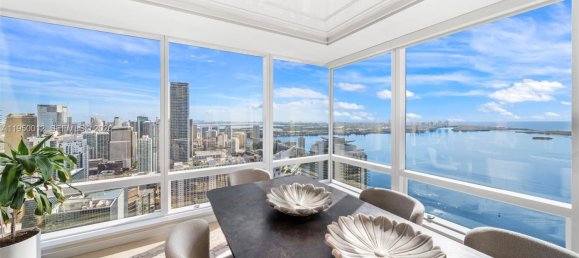 3 غرف نوم عقار تجاري في Miami, الولايات المتحدة رقم 615489 2