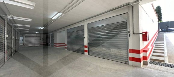 Garaje de 1 habitación en Bari, Italy No. 33891 8