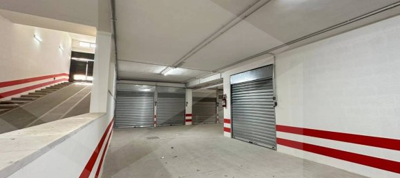 Garaje de 1 habitación en Bari, Italy No. 33891 18