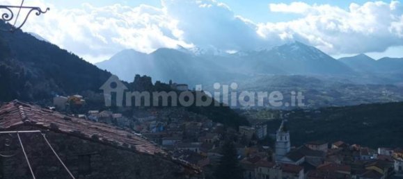 Дом с 3 спальнями в Лаурия, Италия № 29792 2