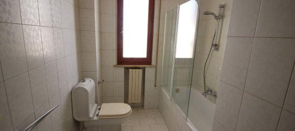 4 rooms Apartment in Montespertoli, Italy No. 277544 16