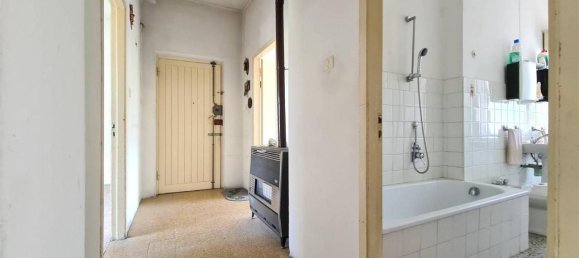 6 rooms Apartment in Pietrasanta, Italy No. 26275 5