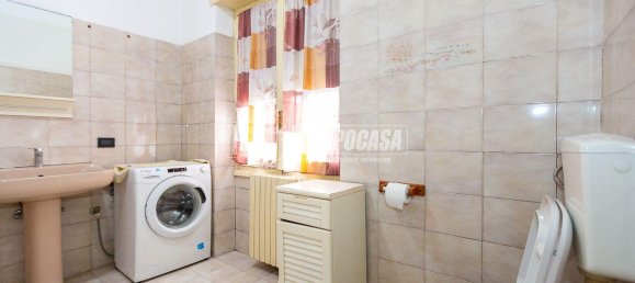 3 rooms Apartment in Brescia, Italy No. 7329 17