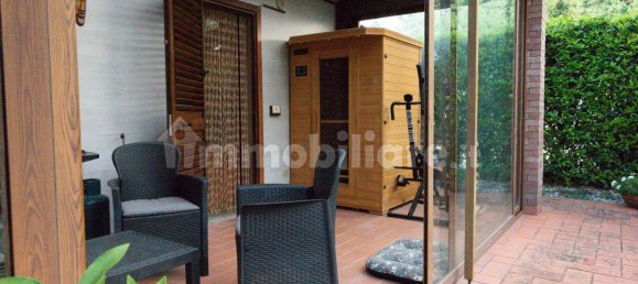 Villa de 2 dormitorios en Barga, Italy No. 354482 2