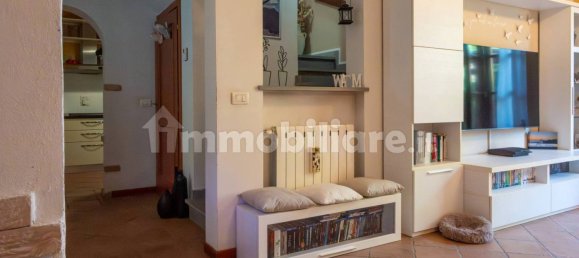 Villa de 2 dormitorios en Barga, Italy No. 354482 21