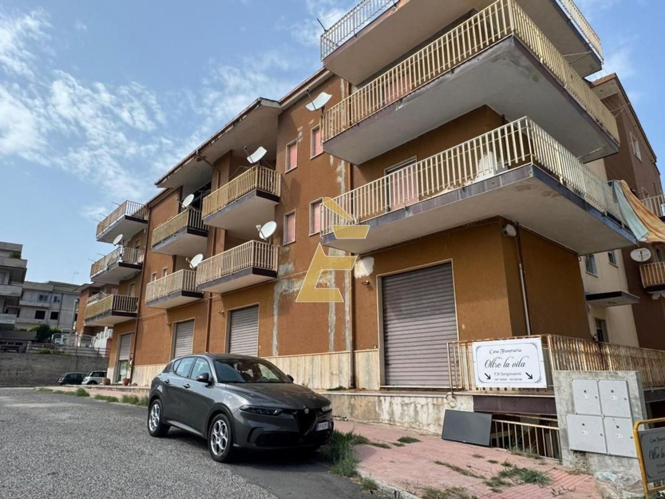 Квартира с 4 спальнями в Монастераче, Италия № 374616