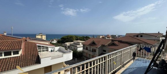 4 bedrooms Apartment in Monasterace, Italy No. 374616 4