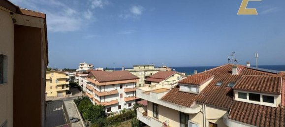 4 bedrooms Apartment in Monasterace, Italy No. 374616 3