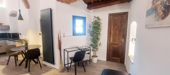 2 rooms Apartment in Florence, Italy No. 38073 2