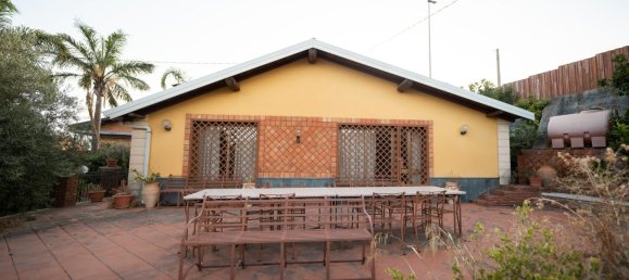 Casa de 5 habitaciónes en Mascalucia, Italy No. 69521 12