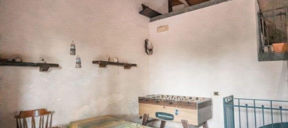 Casa de 5 habitaciónes en Mascalucia, Italy No. 69521 21
