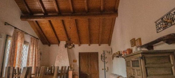 Casa de 5 habitaciónes en Mascalucia, Italy No. 69521 18