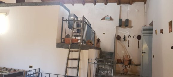 Casa de 5 habitaciónes en Mascalucia, Italy No. 69521 6