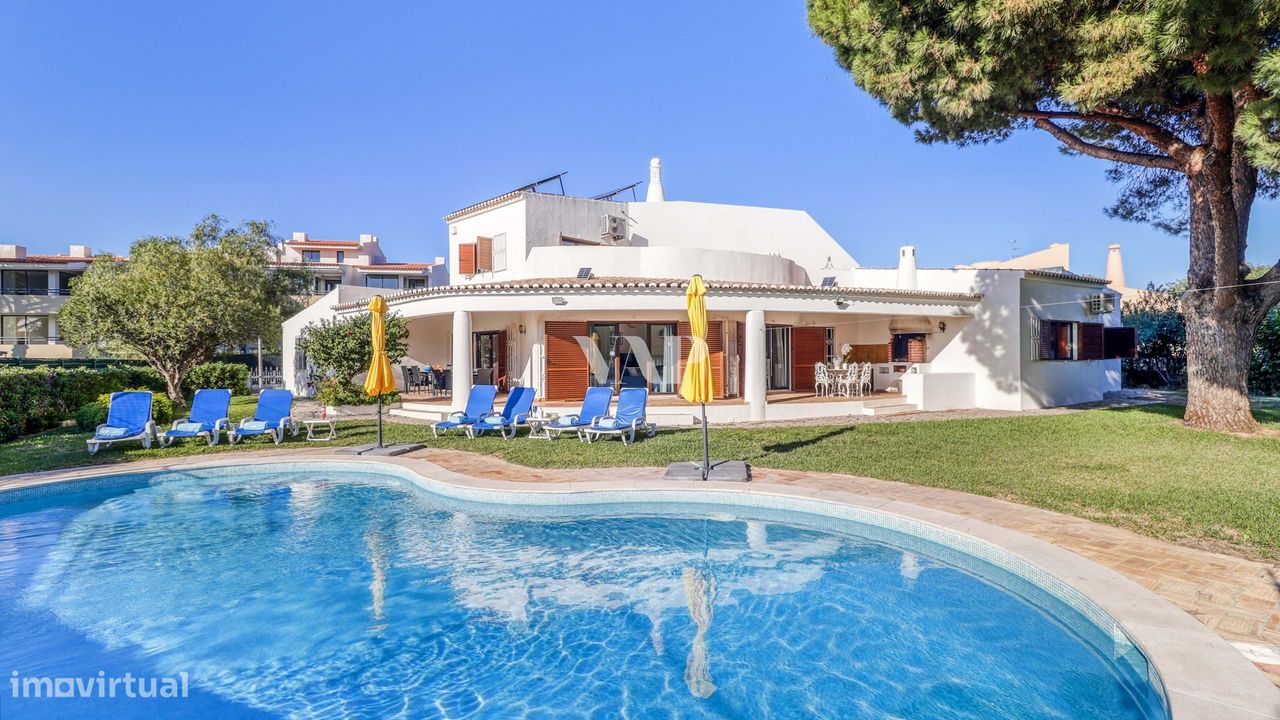 5 Schlafzimmer Haus in Quarteira, Portugal, Nr. 134113