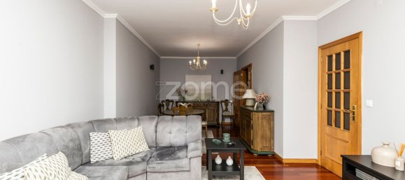 Квартира с 3 спальнями в Гимарайнш, Португалия № 15106 13