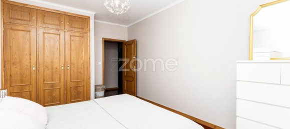 Квартира с 3 спальнями в Гимарайнш, Португалия № 15106 31