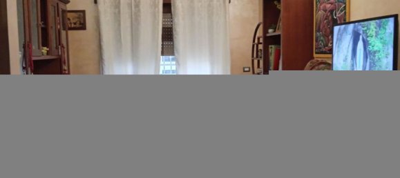 3 rooms Apartment in Pomezia, Italy No. 186208 2