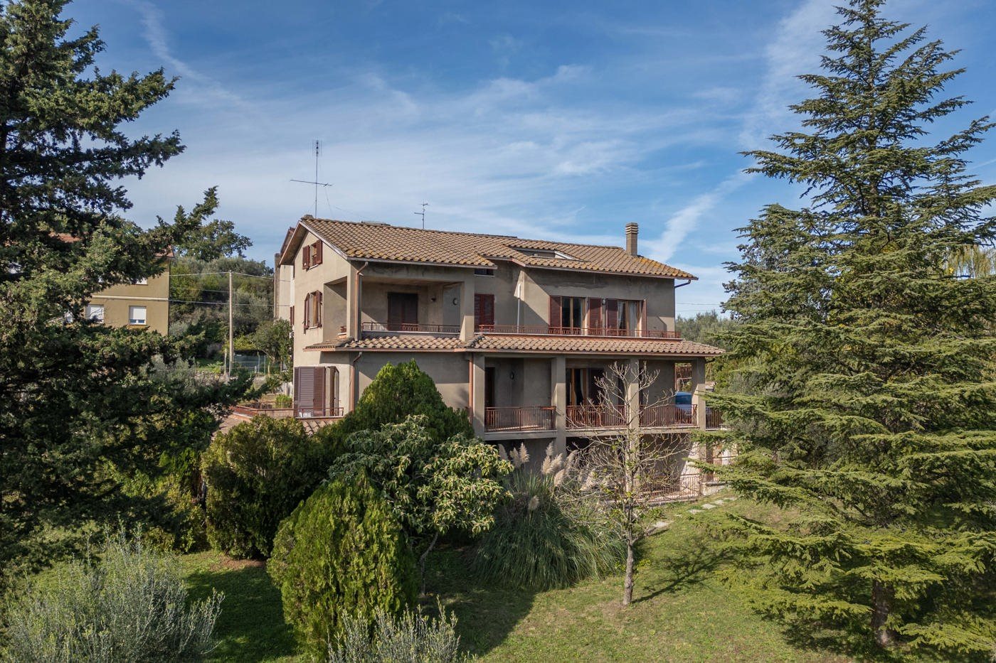 Casa de 12 divisões em Perugia, Italy N.º 50325