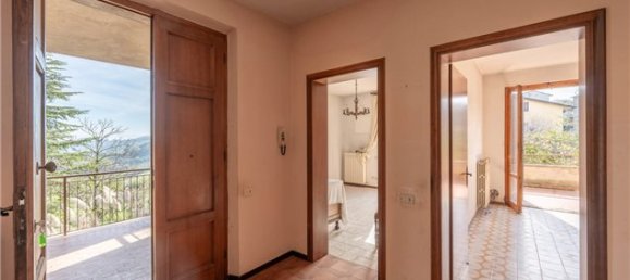 Casa de 12 divisões em Perugia, Italy N.º 50325 19