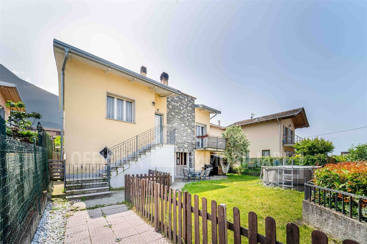 5 rooms House in Colico, Italy No. 267972