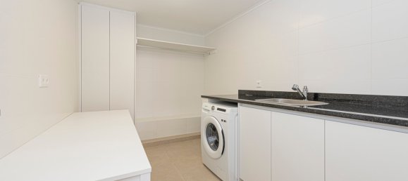 5 bedrooms Villa in Cascais, Portugal No. 54132 25