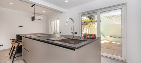 5 bedrooms Villa in Cascais, Portugal No. 54132 7